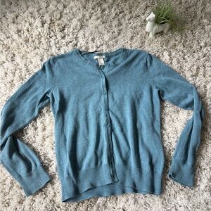 H&M Teal Button-Up sweater super cute, casual light blue Cardigan